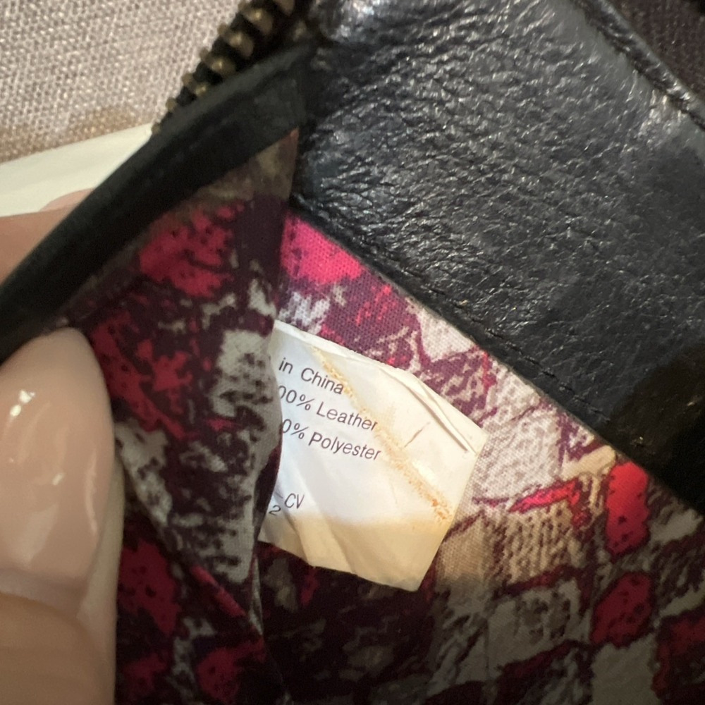 Elliott Lucca Zip Around Leather Wristlet Hand Painted Peacock Feather - Picture 9 of 16